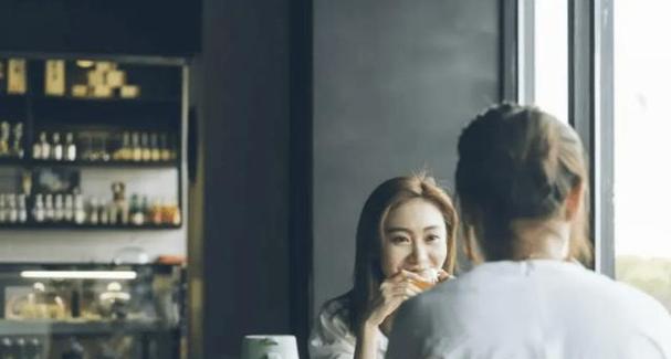 一个小镇的故事（一个小镇的故事）