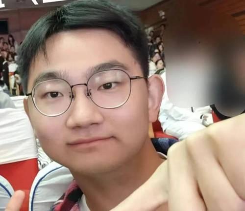 热情洋溢的人生（怀着满腔热情，让生活更精彩）