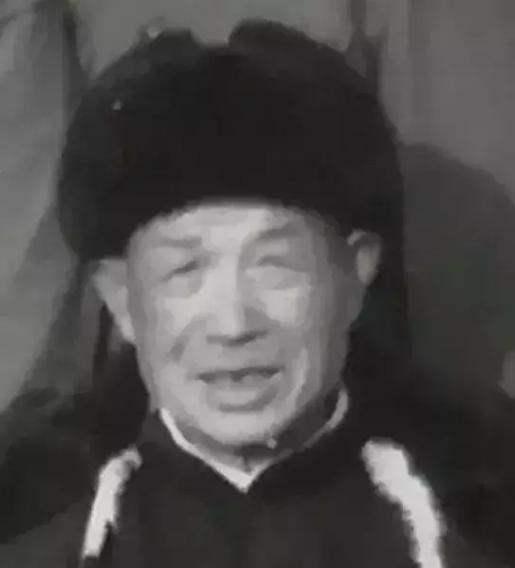 父爱如山，母爱似海