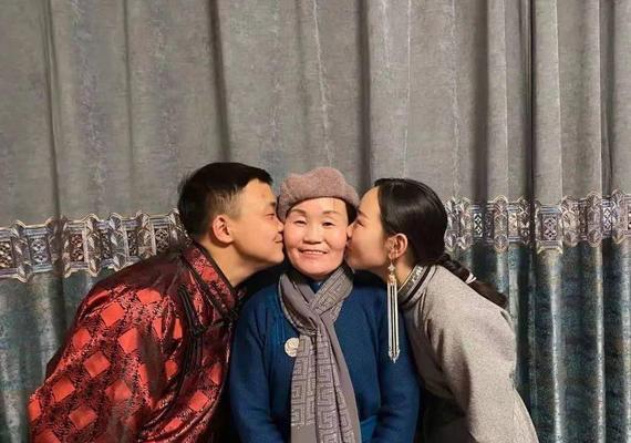 新春的感动（家的温暖、人的情感）