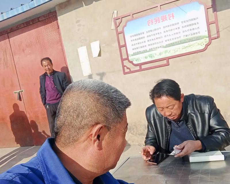 爱的光芒（当人们都向往爱）