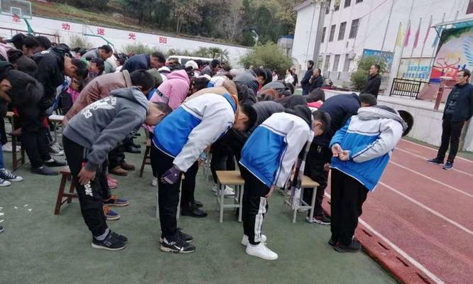 感恩老师的教导之恩（勇敢面对困境，迎接挑战的胜利）