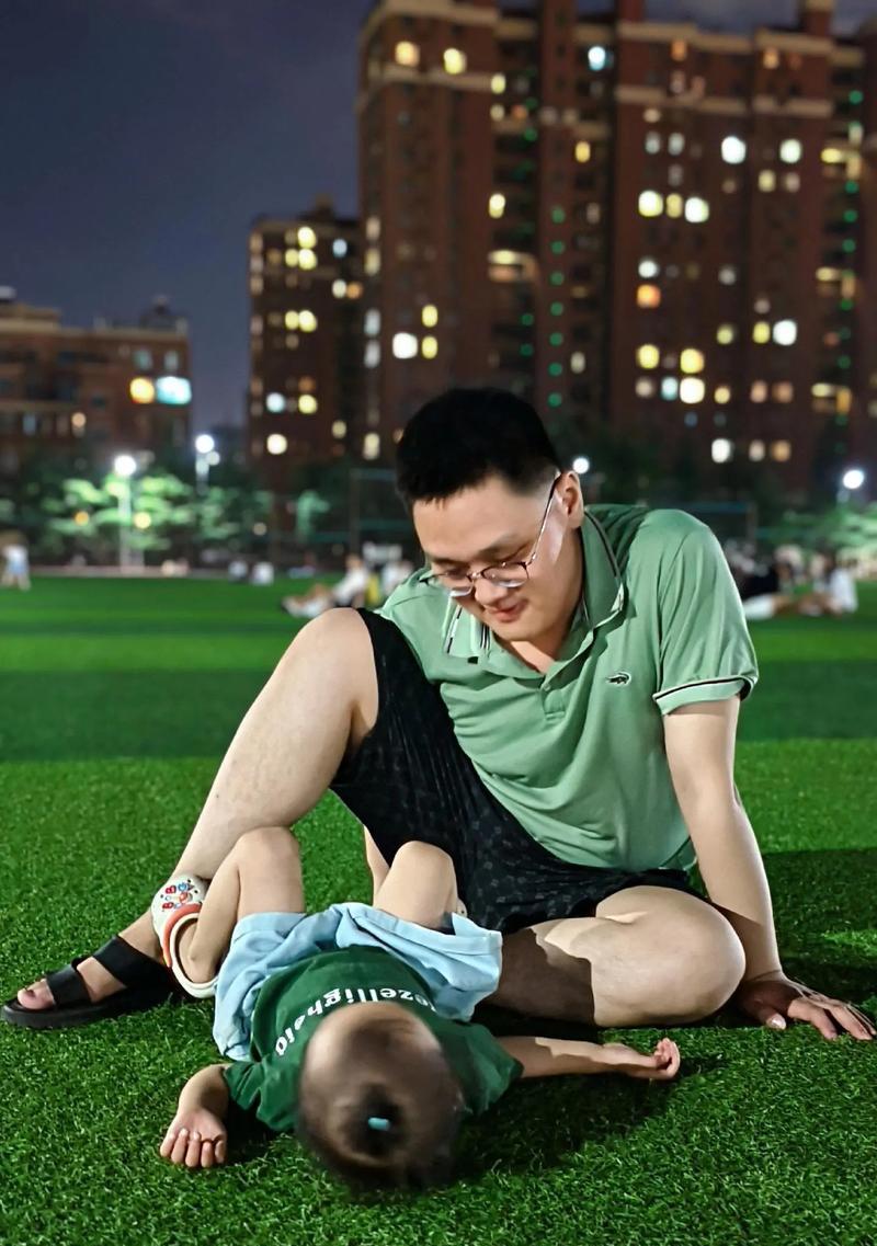 爸爸的爱（一个男人的坚韧与情感）