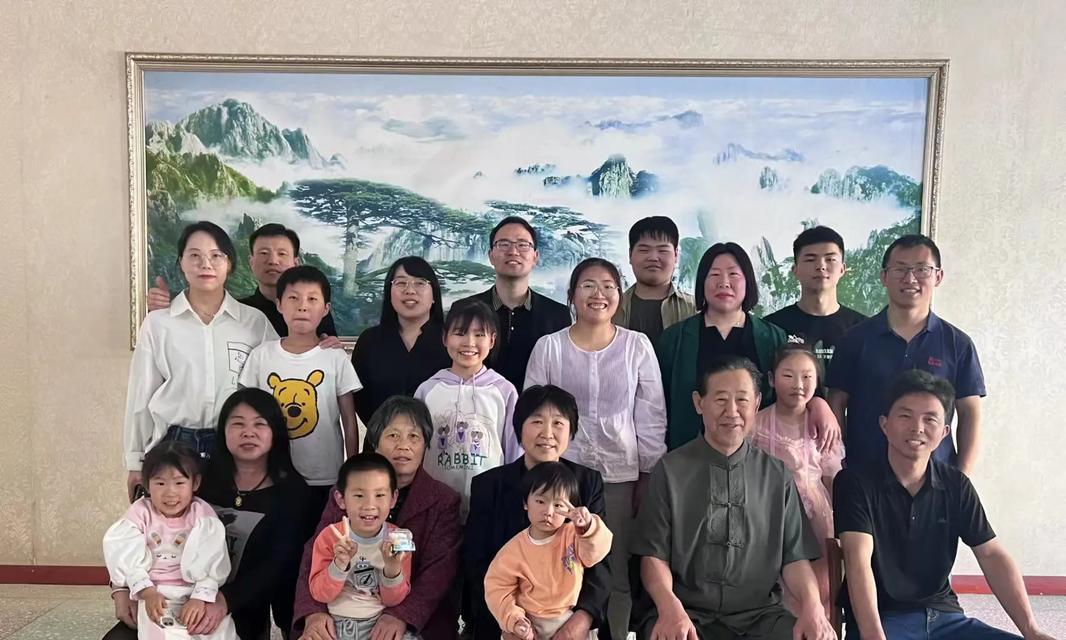 爱与陪伴（一个幸福的家庭）