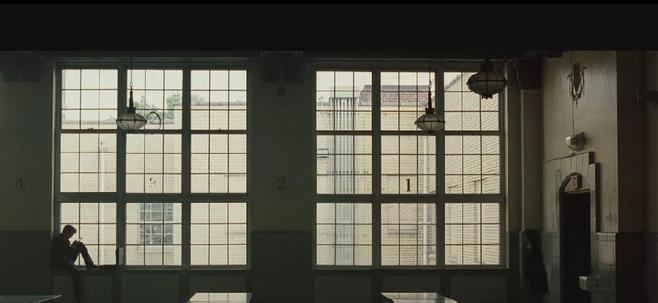 我更加坚强（一个勇敢面对困难的女孩）