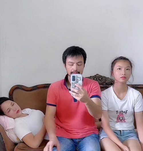 淘气的孩子们（他们的玩耍和捣蛋让我忙不过来）