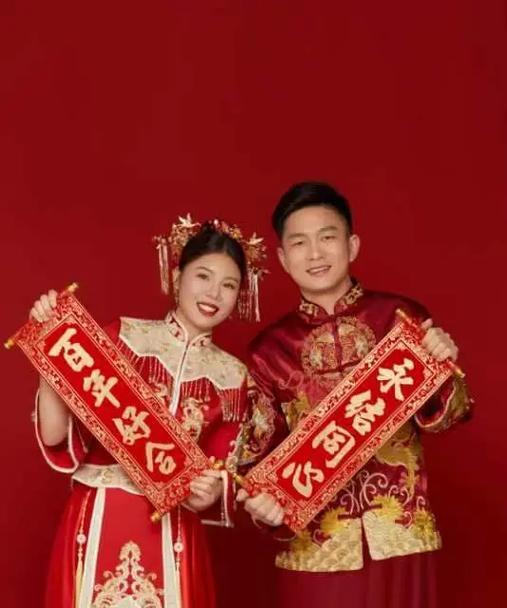 中秋的月色（一个关于家庭团聚的小故事）