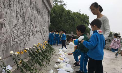 人生不求富贵，只愿平凡幸福（人生不求富贵，只愿平凡幸福）