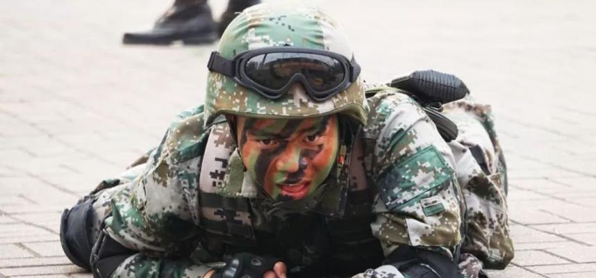 勇敢前行的故事（挑战自我，探索未知）