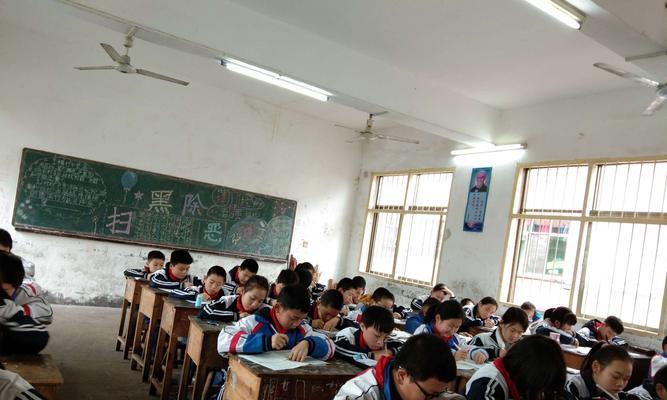 小鸣听了老鹰的话，决定从今天开始更加珍惜时间，认真学习。